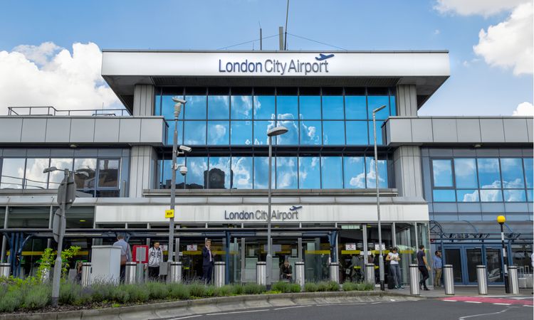 City Airport Transportation Minicab Taxis London Airport Transfer